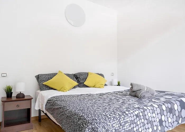 Incantevole Con Parcheggio Gratuito Apartmán *