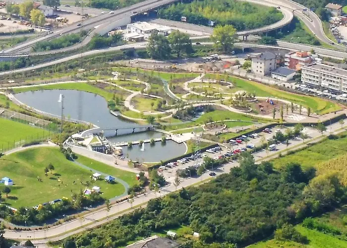 Incantevole Con Parcheggio Gratuito Apartmán Trento